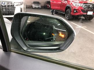 2018 Toyota Corolla - Thumbnail