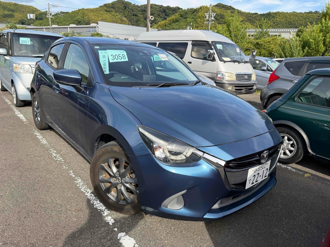 2016 Mazda Demio