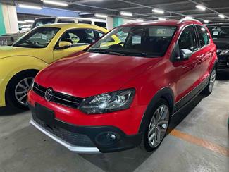 2015 Volkswagen POLO 5D - Thumbnail