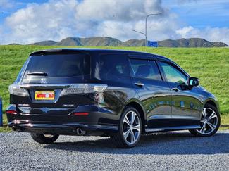 2012 Honda Odyssey - Thumbnail
