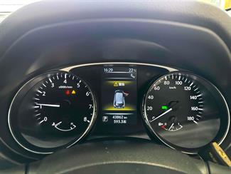 2015 Nissan X-Trail - Thumbnail
