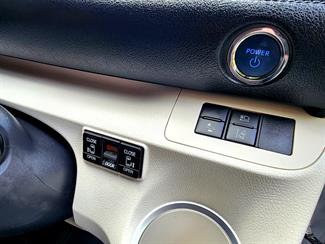 2015 Toyota Sienta - Thumbnail