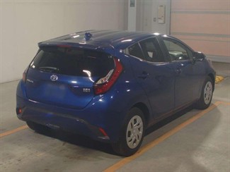 2022 Toyota Aqua - Thumbnail