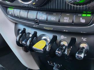2017 Mini Countryman - Thumbnail