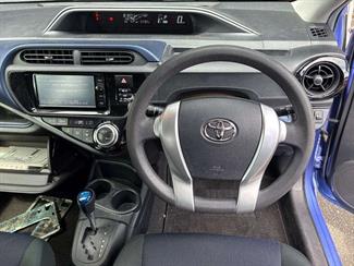2016 Toyota Aqua - Thumbnail