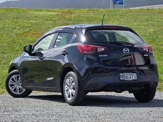 2015 Mazda Demio - Thumbnail