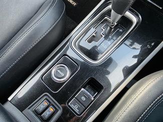 2021 Mitsubishi Outlander - Thumbnail