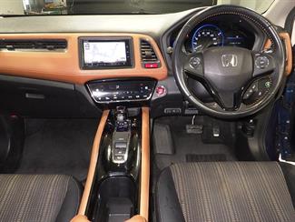 2015 Honda Vezel - Thumbnail