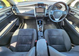 2015 Toyota Corolla - Thumbnail