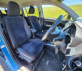 2015 Toyota Corolla - Thumbnail