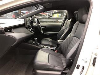 2020 Toyota Corolla - Thumbnail