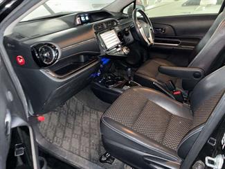 2014 Toyota Aqua - Thumbnail