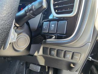 2015 Mitsubishi Outlander - Thumbnail