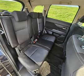 2015 Mitsubishi Outlander - Thumbnail